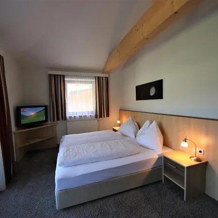 Hotel Sommerer - Nur 100M Zum Skilift & Jokercard ホテル 3*